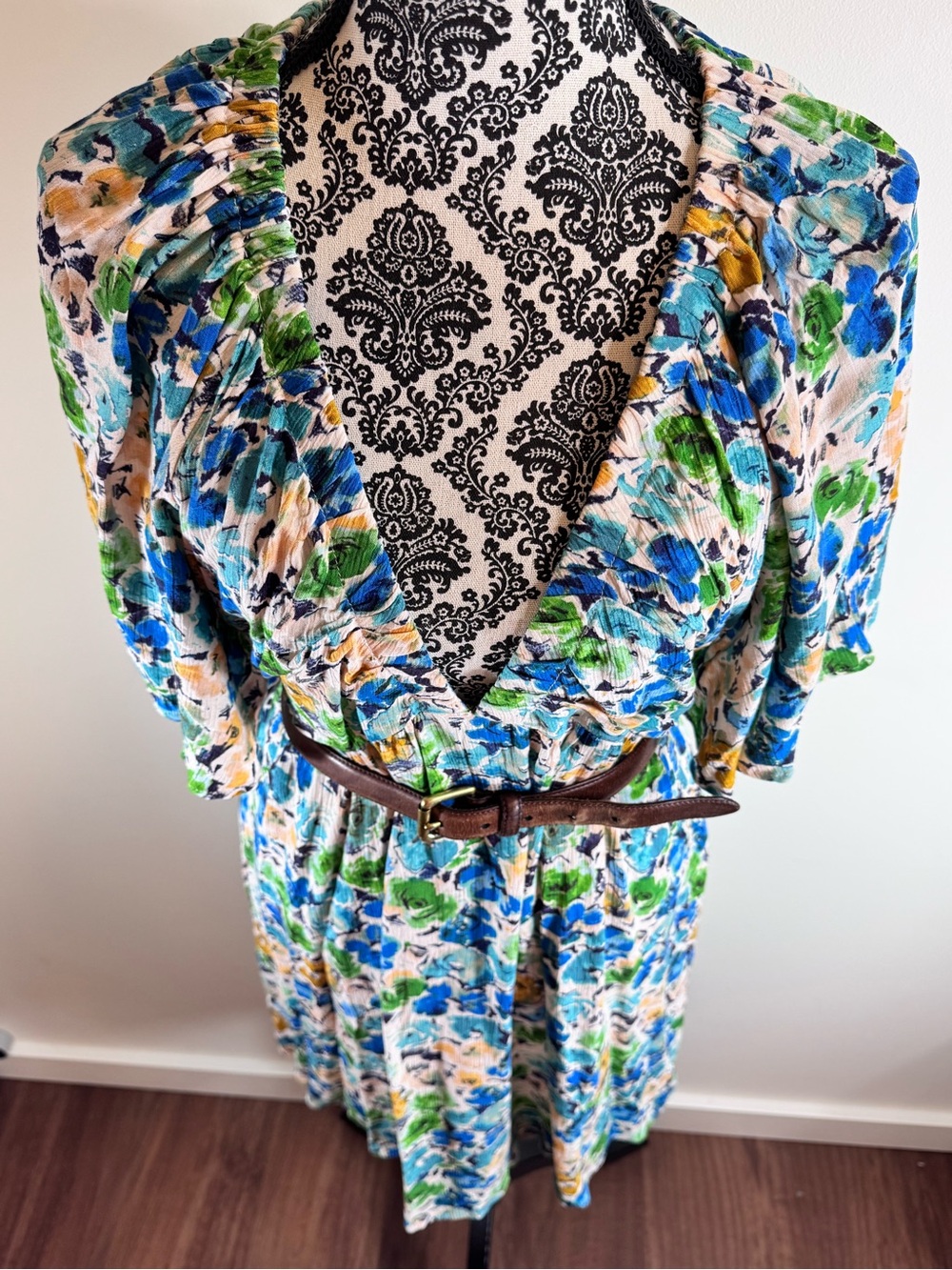 Millibon Floral V-Neck Short Sleeve Flowy Midi Dress in Blue & Green size L - Picture 7 of 9